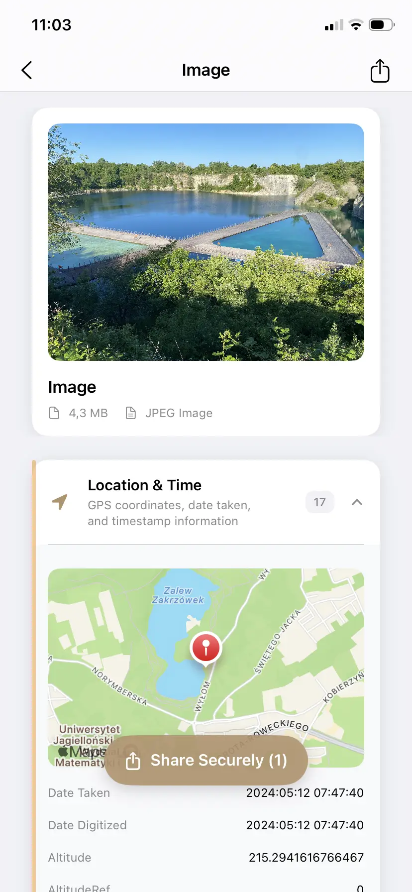 PrivyClean iPhone screen showing location metadata before cleaning